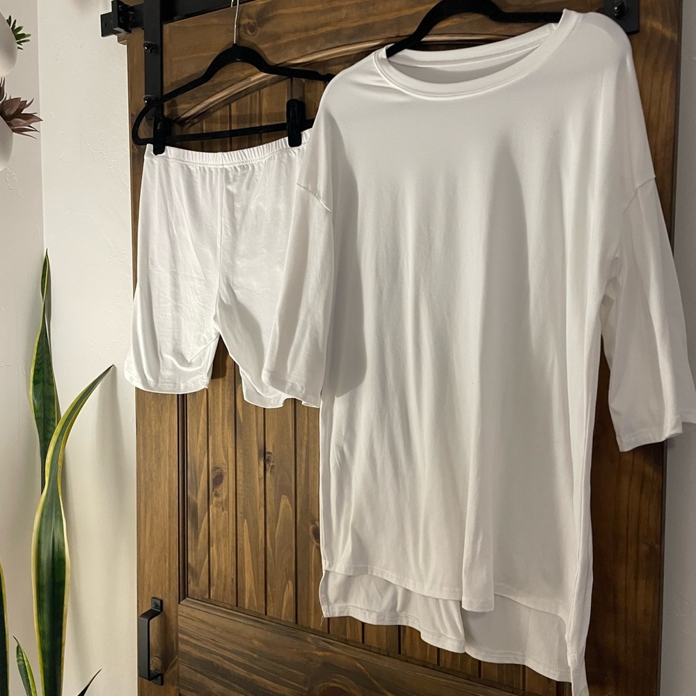 Viral Oversized Tee and spandex shorts set